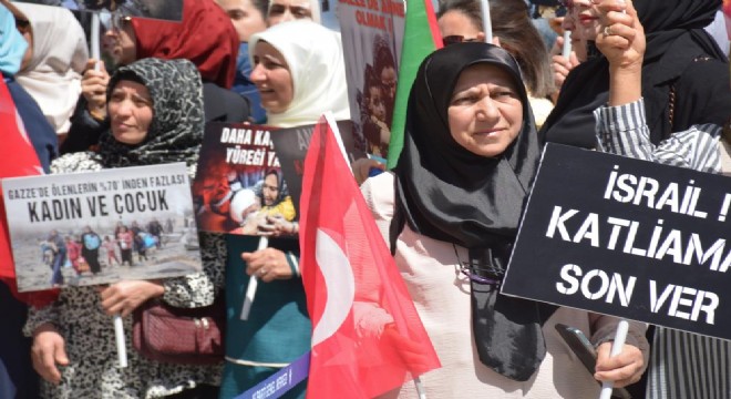 AK Parti Kadın Kolları İsrail'i protesto etti
